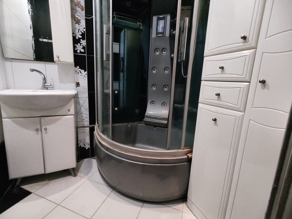 
  Продается 3-комн. квартира, 60 м², 1-я Баррикадная ул, д. 48
. Фото 13.