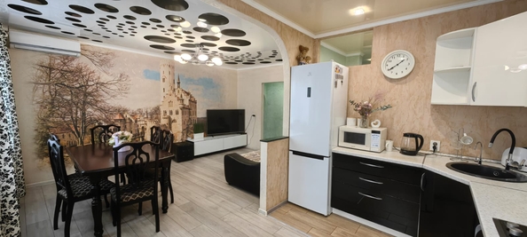 
  Продается 3-комн. квартира, 64 м², Зорге ул, д. 35
. Фото 3.