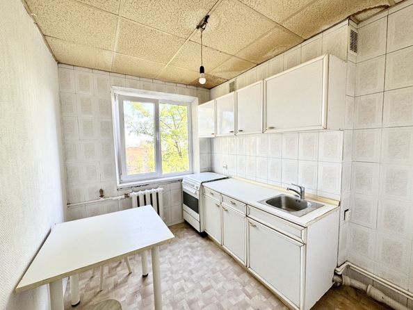 
  Продается 4-комн. квартира, 64 м², 40-летия Победы пр-кт, д. 75
. Фото 1.