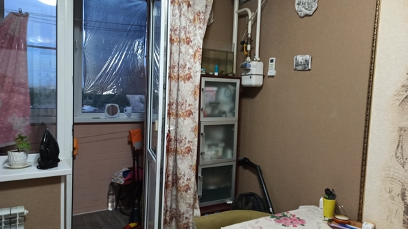 
  Продается 1-комн. квартира, 35.1 м², 20-летия Октября пр-кт, д. 52
. Фото 4.