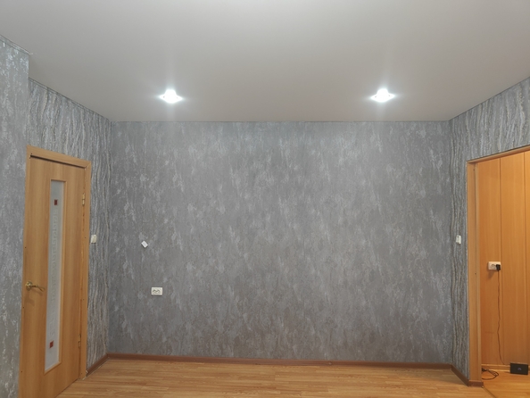 
  Продается 3-комн. квартира, 67.5 м², Половинко ул, д. 280
. Фото 15.