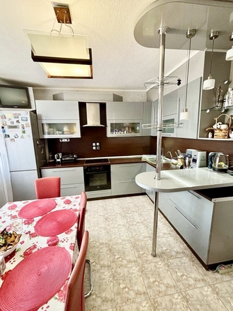 
  Продается 3-комн. квартира, 80.6 м², Красноармейская ул, д. 298
. Фото 2.