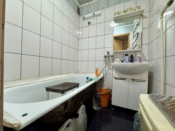 
  Продается 3-комн. квартира, 61 м², 40-летия Победы пр-кт, д. 63/8
. Фото 11.