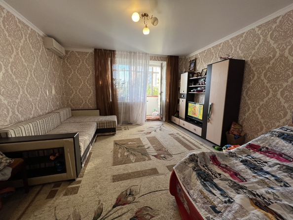 
  Продается 3-комн. квартира, 62.9 м², Дзержинского ул, д. 1Д
. Фото 2.