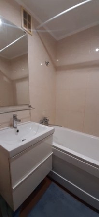 
  Продается 2-комн. квартира, 51.1 м², Комарова б-р, д. 7
. Фото 7.