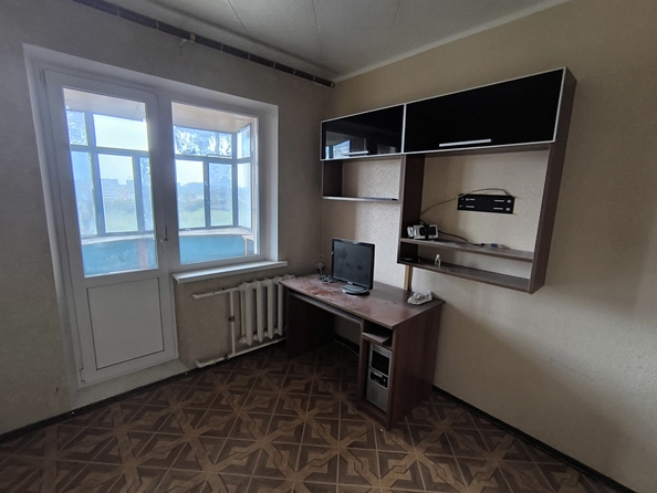 
  Продается 3-комн. квартира, 92 м², Думенко ул, д. 1
. Фото 8.
