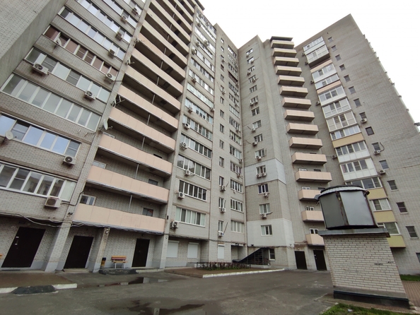 
  Продается 1-комн. квартира, 50 м², 40-летия Победы пр-кт, д. 95
. Фото 1.