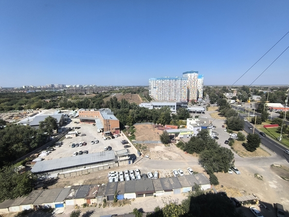 
  Продается 3-комн. квартира, 68.5 м², Таганрогская ул, д. 126
. Фото 17.