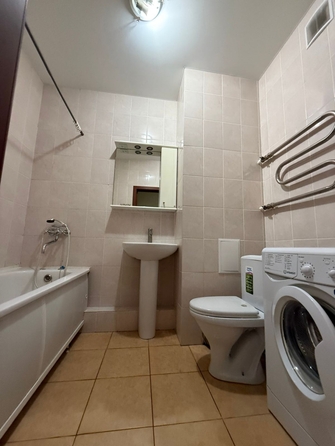 
  Продается 1-комн. квартира, 38 м², Платова б-р, д. 20/17
. Фото 8.