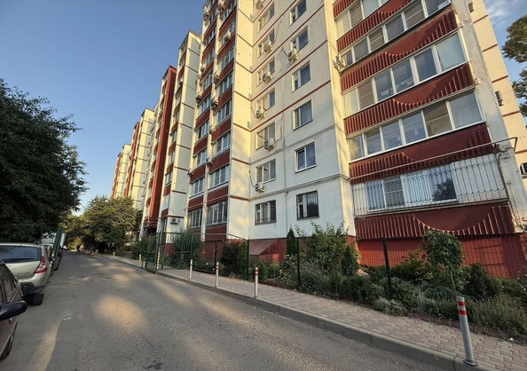 
  Продается 2-комн. квартира, 56.4 м², Днепропетровская ул, д. 48
. Фото 9.
