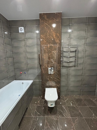 
  Продается 2-комн. квартира, 56 м², Малиновского ул, д. 18
. Фото 9.