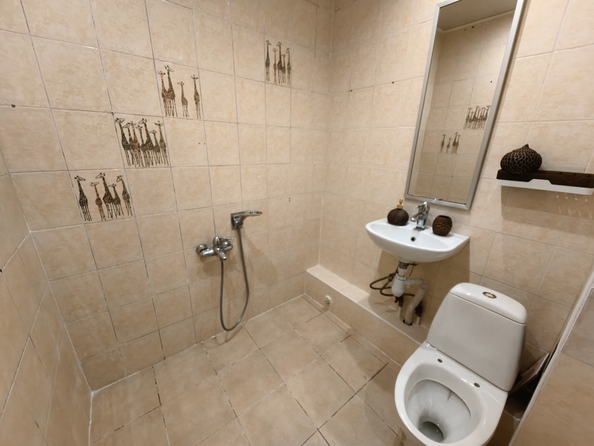 
  Продается 2-комн. квартира, 46.7 м², 26-го Июня ул, д. 20
. Фото 9.