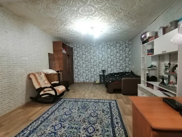
  Продается 2-комн. квартира, 55 м², 27-я линия ул, д. 48
. Фото 2.