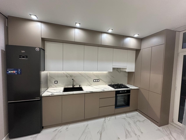 
  Продается 2-комн. квартира, 54 м², 40-летия Победы пр-кт, д. 111
. Фото 3.