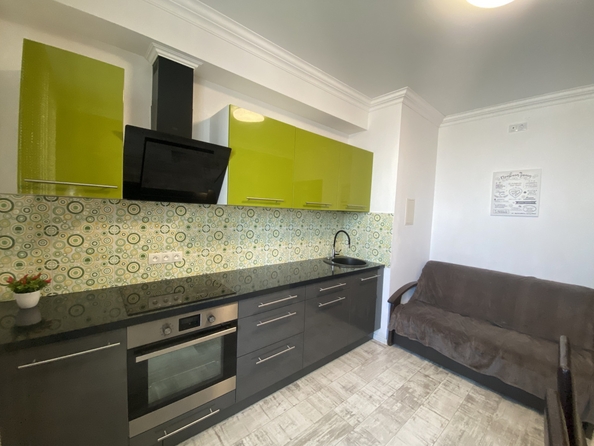 
  Продается 2-комн. квартира, 56 м², Жданова ул, д. 7
. Фото 1.