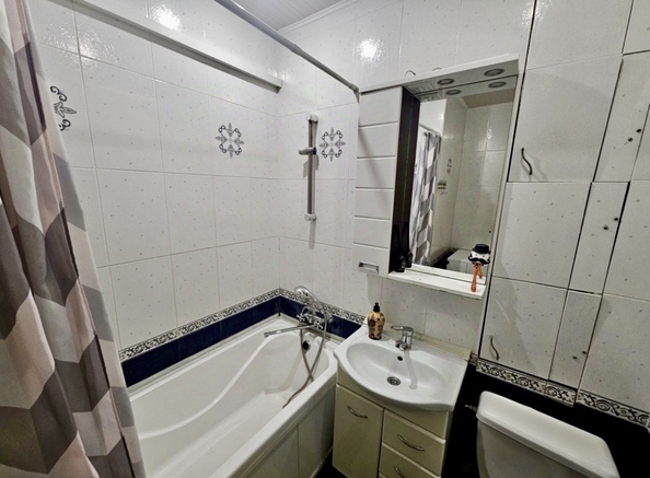
  Продается 2-комн. квартира, 42 м², Стачки пр-кт, д. 22
. Фото 9.