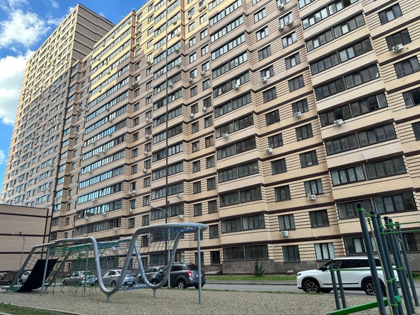 
  Продается 2-комн. квартира, 60 м², 26-я линия ул, д. 35/1
. Фото 1.