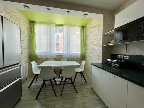 
  Продается 2-комн. квартира, 52.8 м², Шолохова пр-кт, д. 211/1
. Фото 2.