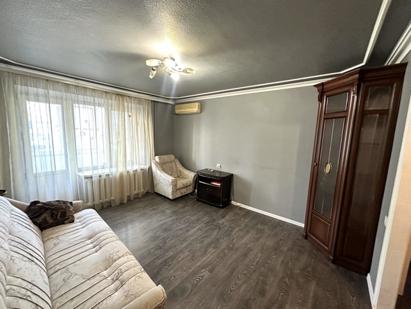 
  Продается 2-комн. квартира, 50.3 м², Жмайлова ул, д. 29
. Фото 8.