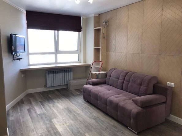 
  Продается 1-комн. квартира, 38 м², Тельмана ул, д. 106
. Фото 1.