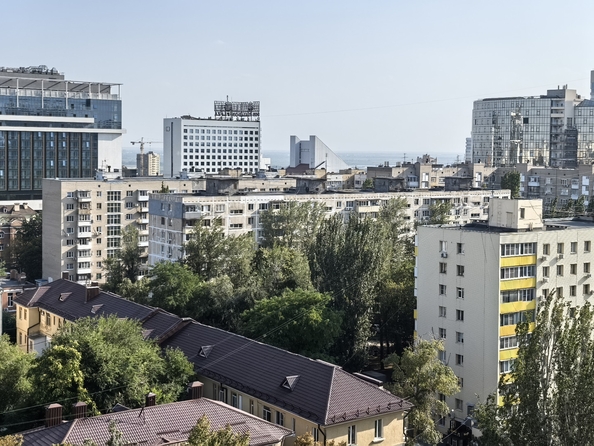 
  Продается 3-комн. квартира, 65 м², Пушкинская ул, д. 215
. Фото 14.