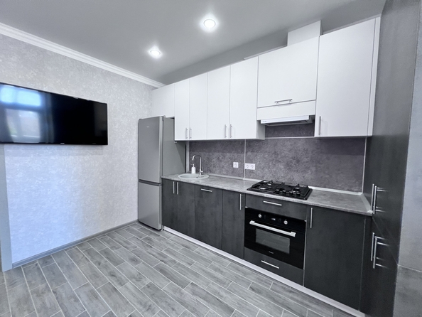 
  Продается 1-комн. квартира, 42 м², Берберовская ул, д. 22
. Фото 2.