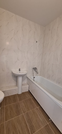 
  Продается 1-комн. квартира, 37 м², Берберовская ул, д. 28
. Фото 8.