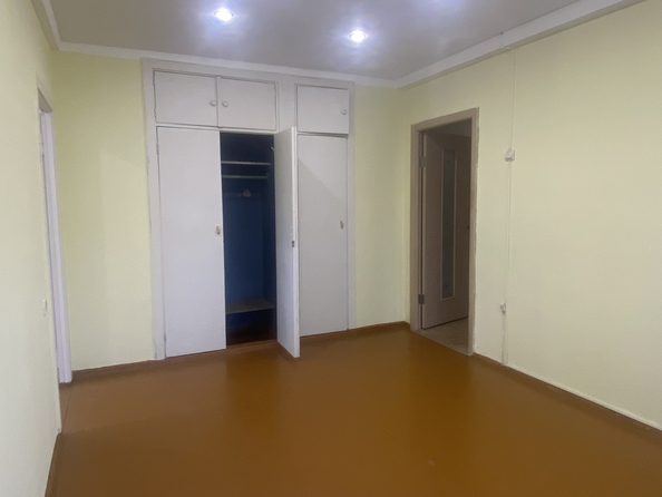 
  Продается 3-комн. квартира, 49 м², 2-я Краснодарская ул, д. 23
. Фото 3.