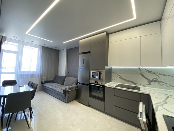 
  Продается 3-комн. квартира, 51 м², Стабильная ул, д. 3
. Фото 1.