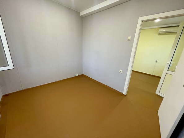 
  Продается 3-комн. квартира, 49 м², Коммунистический пр-кт, д. 23
. Фото 8.