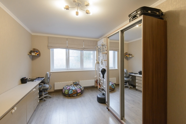 
  Продается 4-комн. квартира, 100 м², 1-я Ковровая ул, д. 67
. Фото 14.