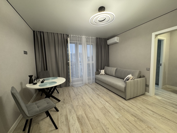 
  Продается 1-комн. квартира, 40 м², Еременко ул, д. 110
. Фото 2.