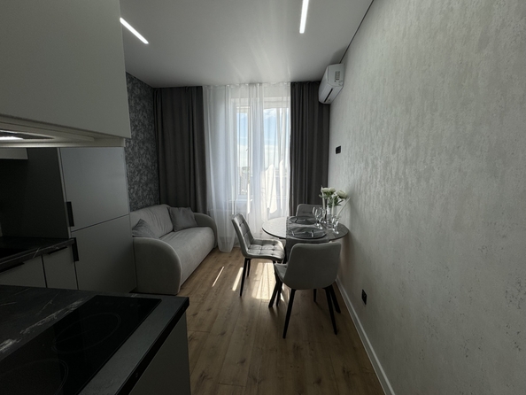 
  Продается 2-комн. квартира, 50 м², Ткачева ул, д. 40
. Фото 2.