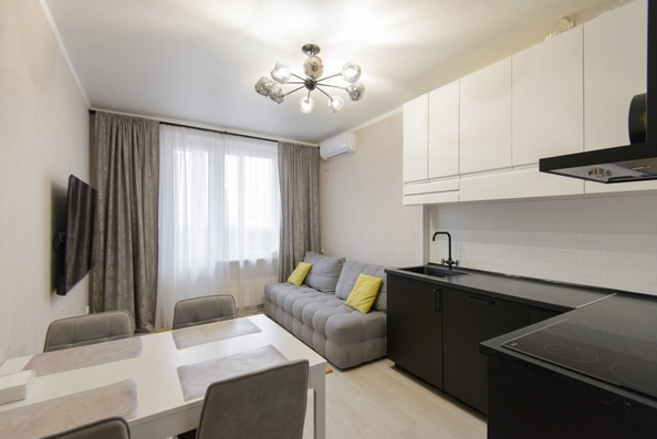 
  Продается 2-комн. квартира, 55 м², Солженицына пр-кт, д. 21
. Фото 2.