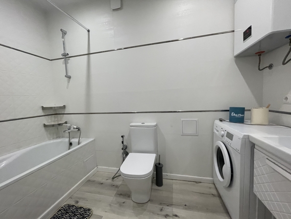 
  Продается 2-комн. квартира, 55 м², Тружеников ул, д. 80
. Фото 2.