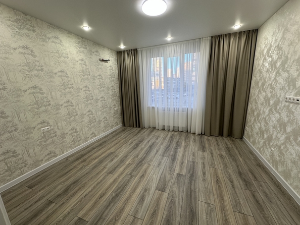 
  Продается 3-комн. квартира, 72 м², Еременко ул, д. 112/1
. Фото 2.