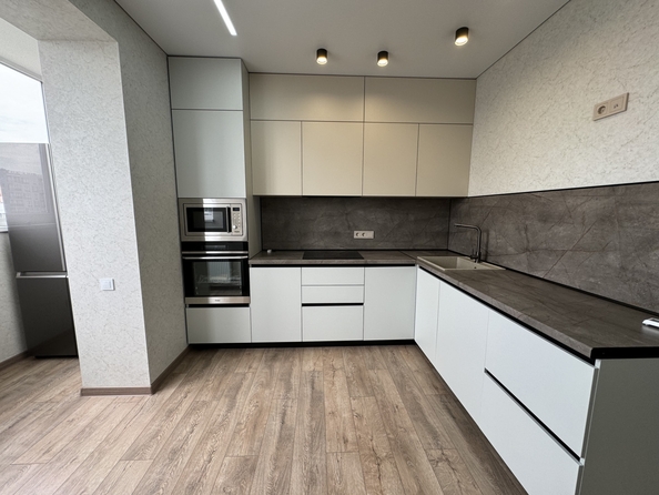 
  Продается 2-комн. квартира, 50 м², Солженицына пр-кт, д. 17
. Фото 1.