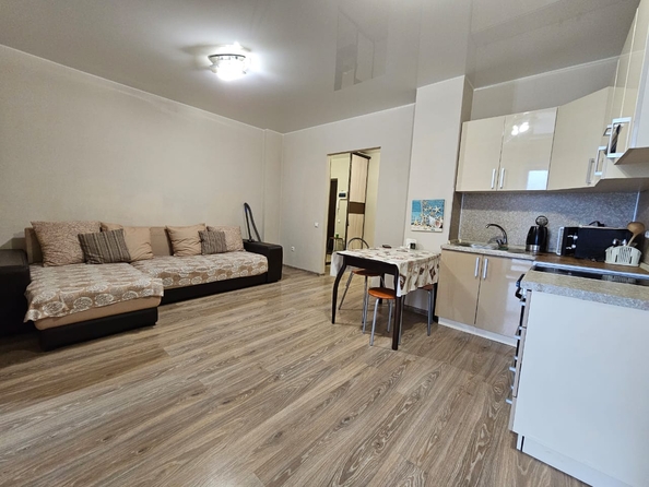 
  Сдается 2-комн. квартира, 38 м², Таганрогская ул, д. 132/3
. Фото 1.