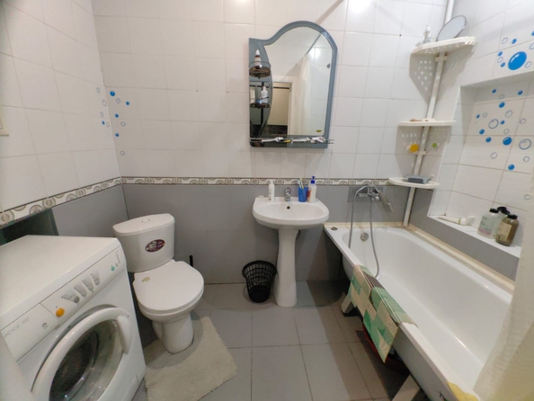 
  Продается 2-комн. квартира, 49.9 м², Камская ул, д. 4
. Фото 9.