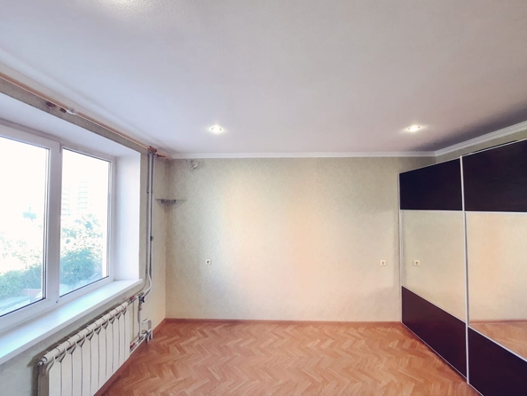 
  Продается 2-комн. квартира, 55 м², Жмайлова ул, д. 4/3
. Фото 2.