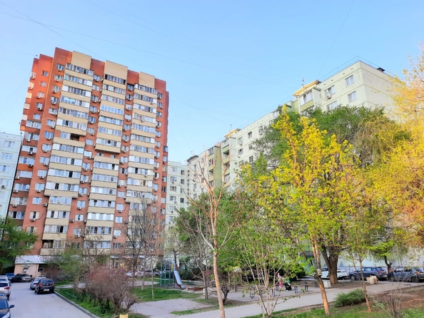 
  Продается 2-комн. квартира, 55 м², Жмайлова ул, д. 4/3
. Фото 5.