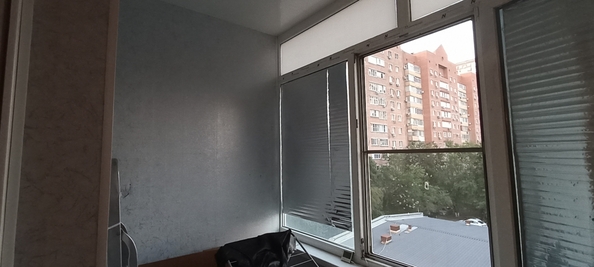 
  Продается 1-комн. квартира, 49.3 м², Комарова б-р, д. 28
. Фото 7.