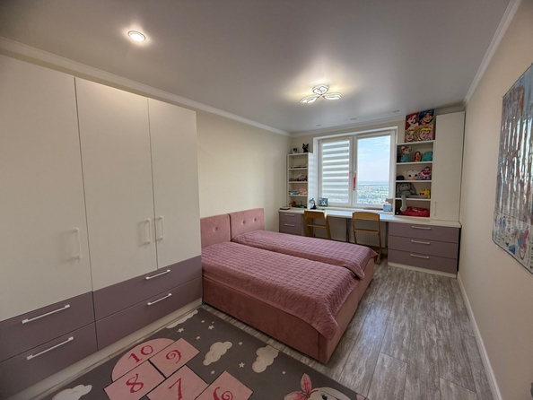 
  Продается 3-комн. квартира, 82.5 м², 2-я Краснодарская ул, д. 169б
. Фото 7.
