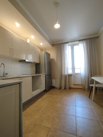 
  Продается 2-комн. квартира, 56 м², Ткачева ул, д. 14
. Фото 2.