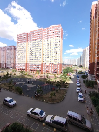 
  Продается 2-комн. квартира, 56 м², Ткачева ул, д. 14
. Фото 27.