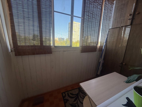 
  Продается 3-комн. квартира, 63 м², Стачки пр-кт, д. 219
. Фото 6.