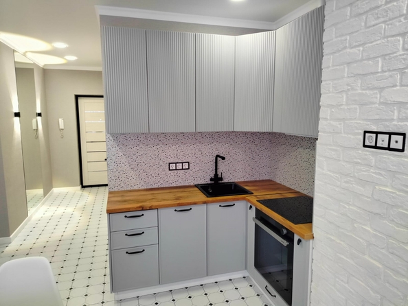 
  Продается 2-комн. квартира, 55 м², Ларина ул, д. 45
. Фото 3.