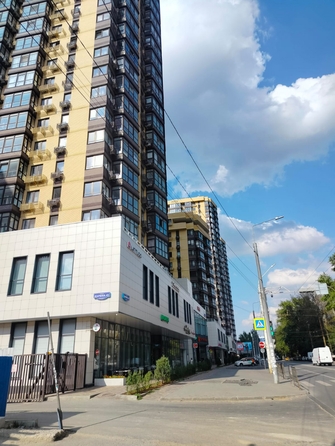 
  Продается 2-комн. квартира, 55 м², Ларина ул, д. 45
. Фото 14.