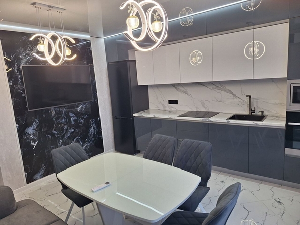 
  Продается 4-комн. квартира, 78 м², Ткачева ул, д. 21
. Фото 1.