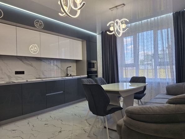
  Продается 4-комн. квартира, 78 м², Ткачева ул, д. 21
. Фото 2.